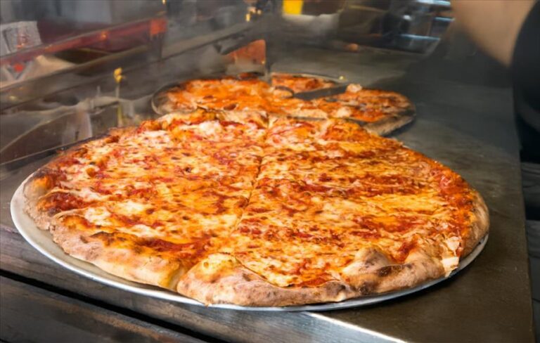 Roamin Pizza Banner